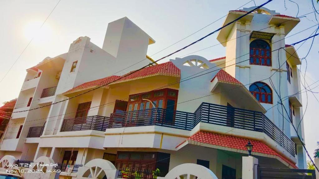 Mauji'S Villa Hotel & Guest House อัลลอฮาบาด ภายนอก รูปภาพ