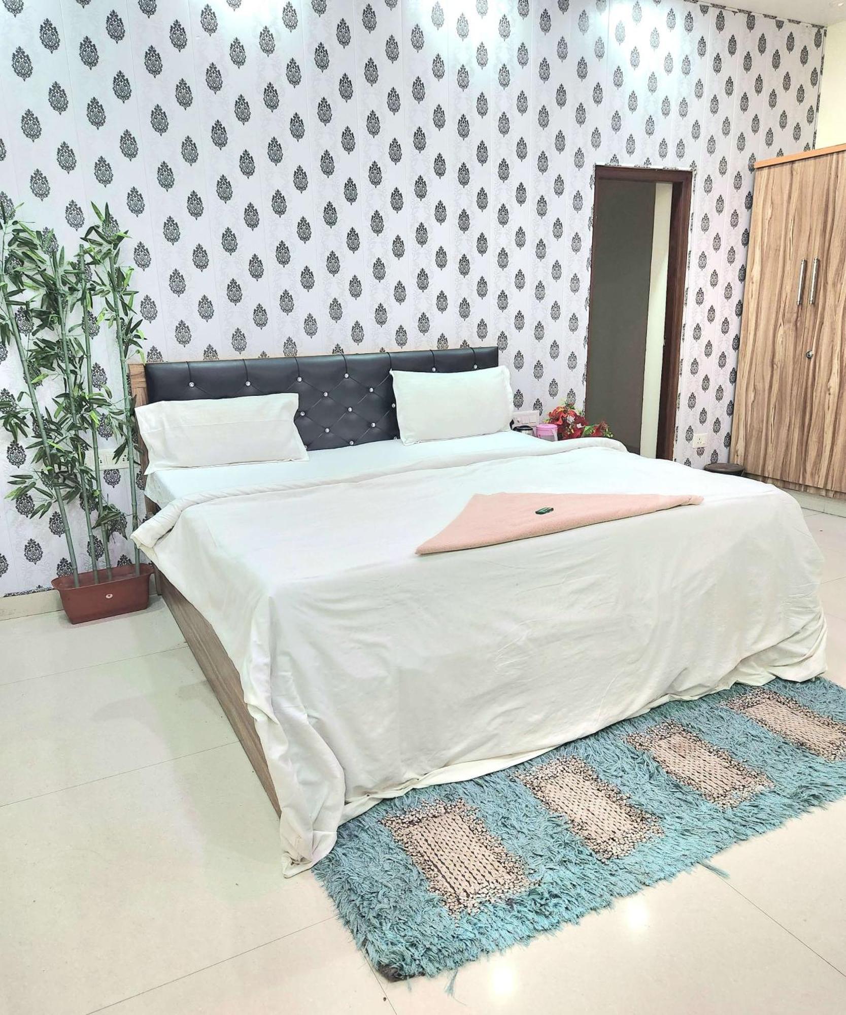 Mauji'S Villa Hotel & Guest House อัลลอฮาบาด ภายนอก รูปภาพ