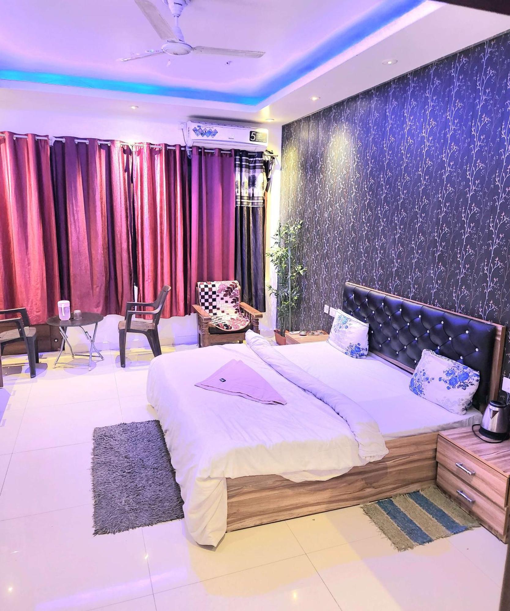 Mauji'S Villa Hotel & Guest House อัลลอฮาบาด ภายนอก รูปภาพ